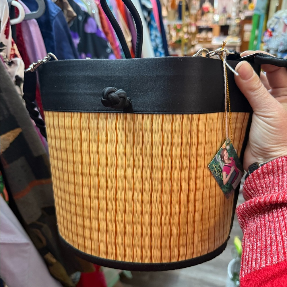 Chic Black and Tan Women's Woven Shoulder Bag